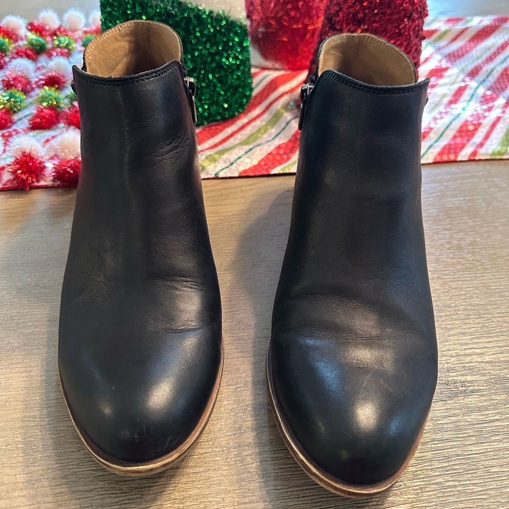 Lucky Brand Black Leather Ankle Booties